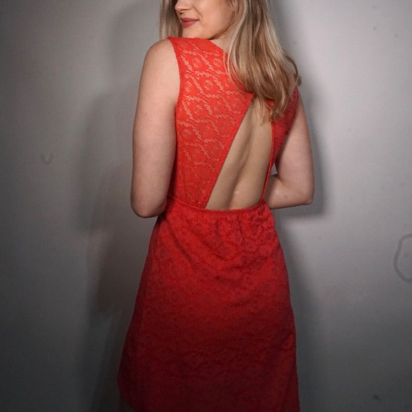 Open back, Keyhole High-Low Pink/Red Lace Dress - Picture 2 of 6